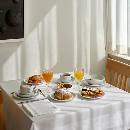 فندق Dolores 3*