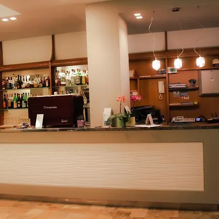 Dolores Hotel 3*