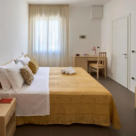 Dolores Hotel