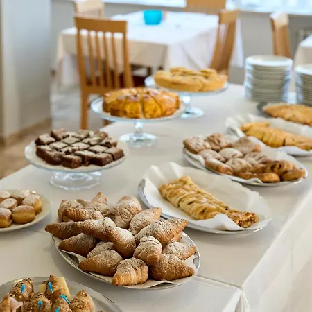 فندق Dolores تْشيزيناتيكو