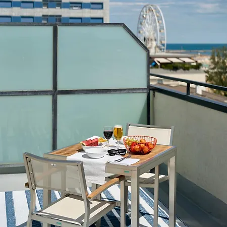 Dolores فندق تْشيزيناتيكو