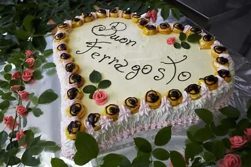 فندق Dolores تْشيزيناتيكو